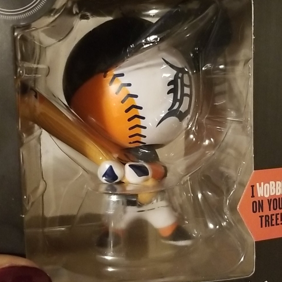 Christmas tree ornaments - Picture 2 of 5